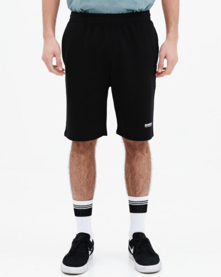 French Terry Sweat Shorts with Patch Pocket Black. Έτοιμος για προπόνηση με το αθλητικό σορτς BASEHIT; Κατασκευασμένο από μαλακό βαμβακερό ύφασμα, με ελαστική μέση και εσωτερικό κορδόνι ρύθμισης. Διαθέτει πλαϊνές τσέπες χεριών, απλικέ πίσω τσέπη με διακοσμητική ετικέτα, και τύπωμα BASEHIT μπροστά. Χρώμα μαύρο.