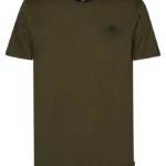 Men Flama Regular T-shirt Olive. Ανδρική μπλούζα βαμβακερή φλάμα με κοντό μανίκι. Σκούρο λαδί χρώμα με μικρό κεντημένο λογότυπο στο στήθος. Casual ύφος. Μαλακό και βαμβακερό ύφασμα σε κανονική γραμμή. Σύνθεση 100% βαμβάκι. Collection: Spring Summer 2024